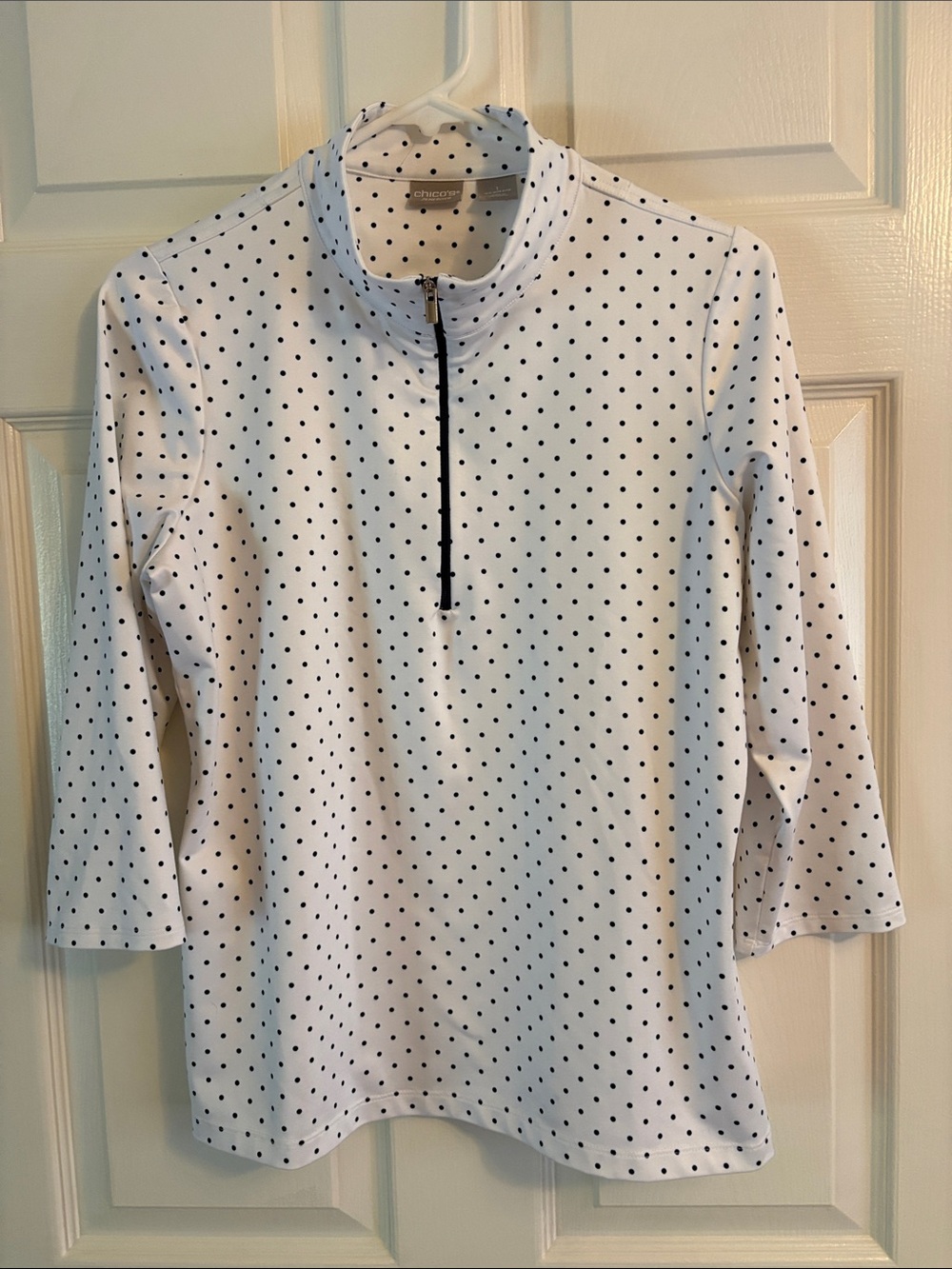 Chico’s Zenergy White With Navy Blue Polka Dot ls Quarter-Zip Top, size 1